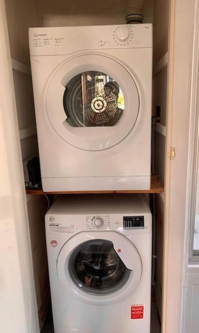 Apartament Birdsong & Pine: Parking & Garden Worthing Zewnętrze zdjęcie