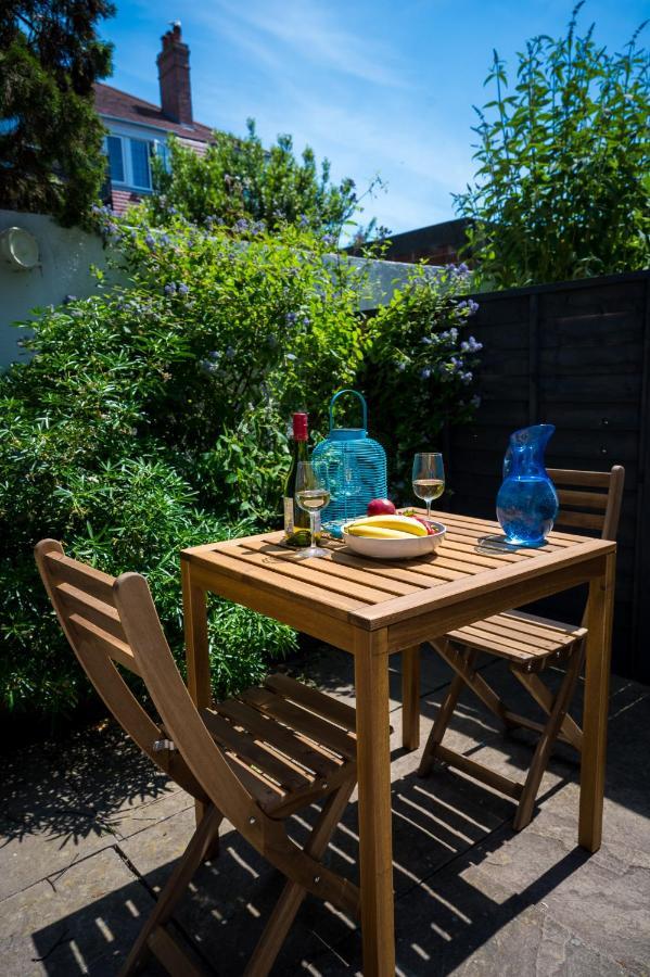 Apartament Birdsong & Pine: Parking & Garden Worthing Zewnętrze zdjęcie